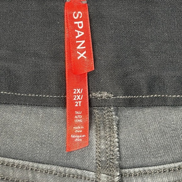 Spanx Women's 2X Gray Cargo Skinny Pants Gray Stretch Utility - Picture 5 of 10